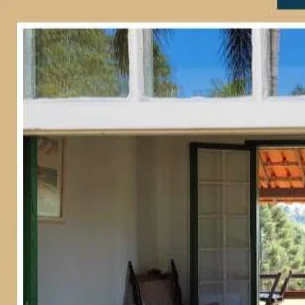 Chalé 2 com cama e abertura para a varanda